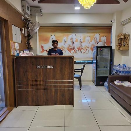 Hotel Shreeji'S Gandhinagar Eksteriør billede